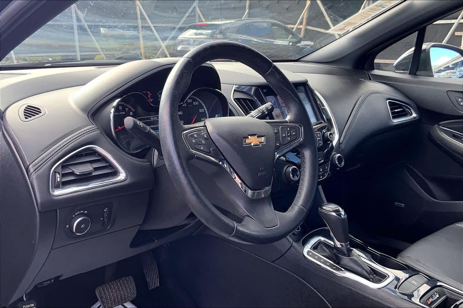 Thumbnail: 2017 Chevrolet Cruze - 2