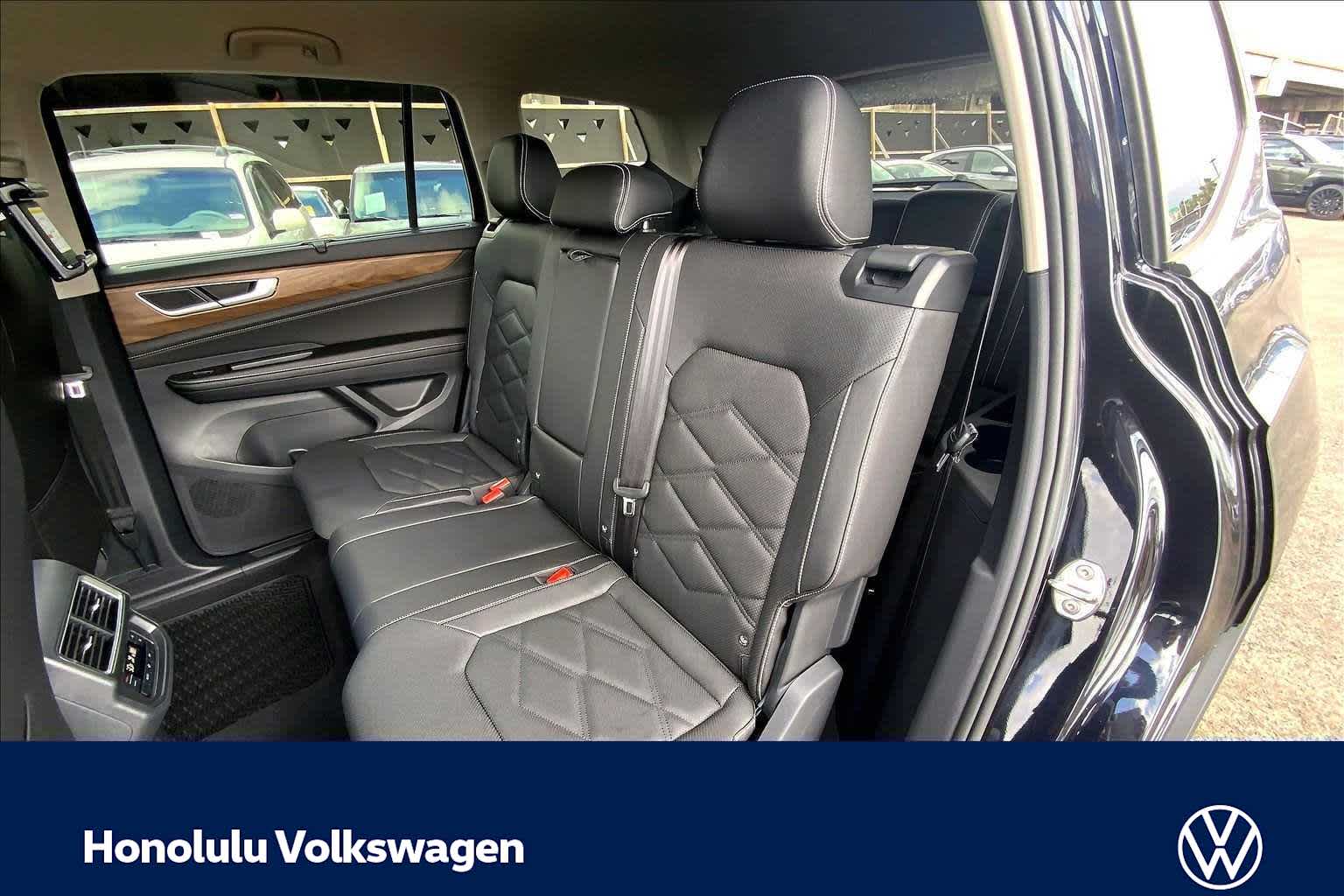 Thumbnail: 2026 Volkswagen Atlas - 13