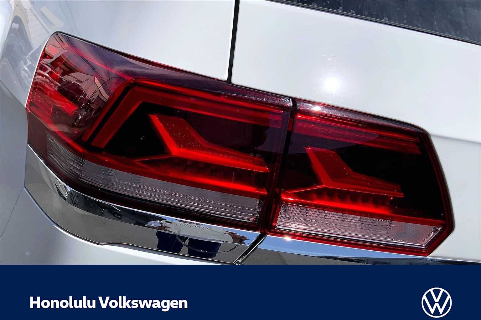 Thumbnail: 2023 Volkswagen Atlas - 32