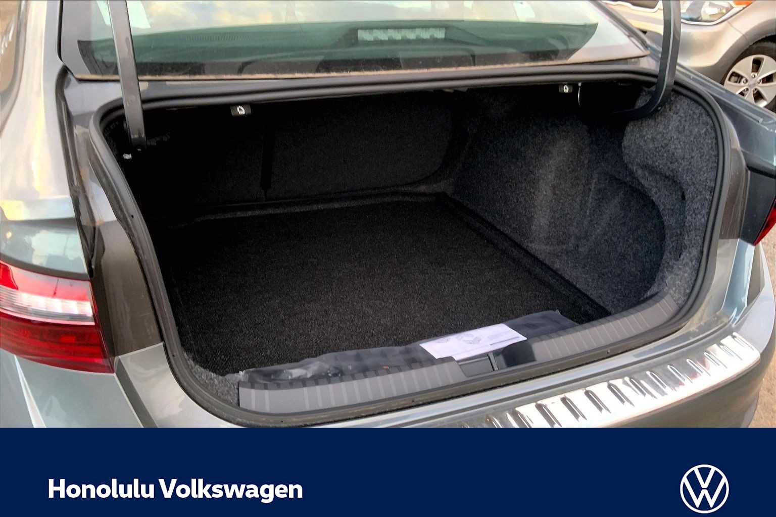 Thumbnail: 2026 Volkswagen Jetta - 19