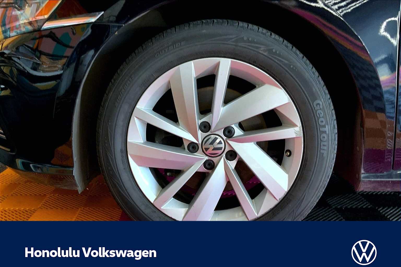 Thumbnail: 2018 Volkswagen Passat - 7