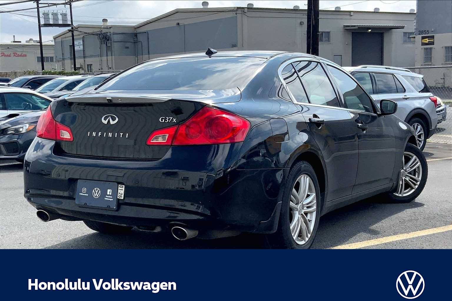 Thumbnail: 2010 INFINITI G37 - 21