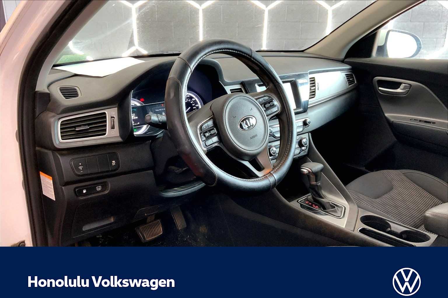 Thumbnail: 2017 Kia Niro - 2