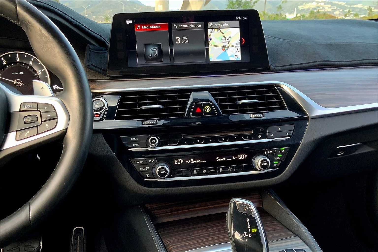 Thumbnail: 2018 BMW 5 Series - 14