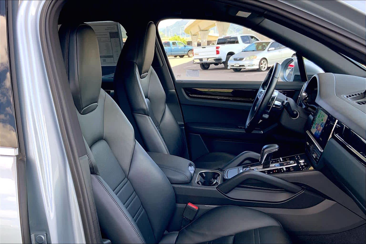 Thumbnail: 2020 Porsche Cayenne - 13