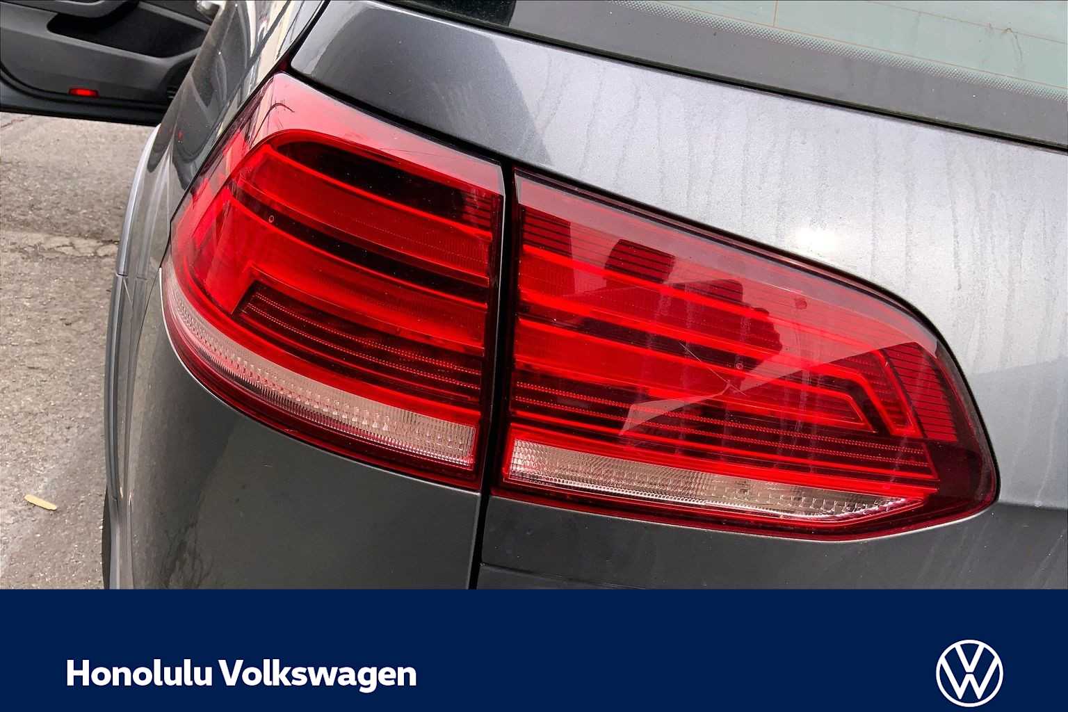 Thumbnail: 2019 Volkswagen Golf - 31