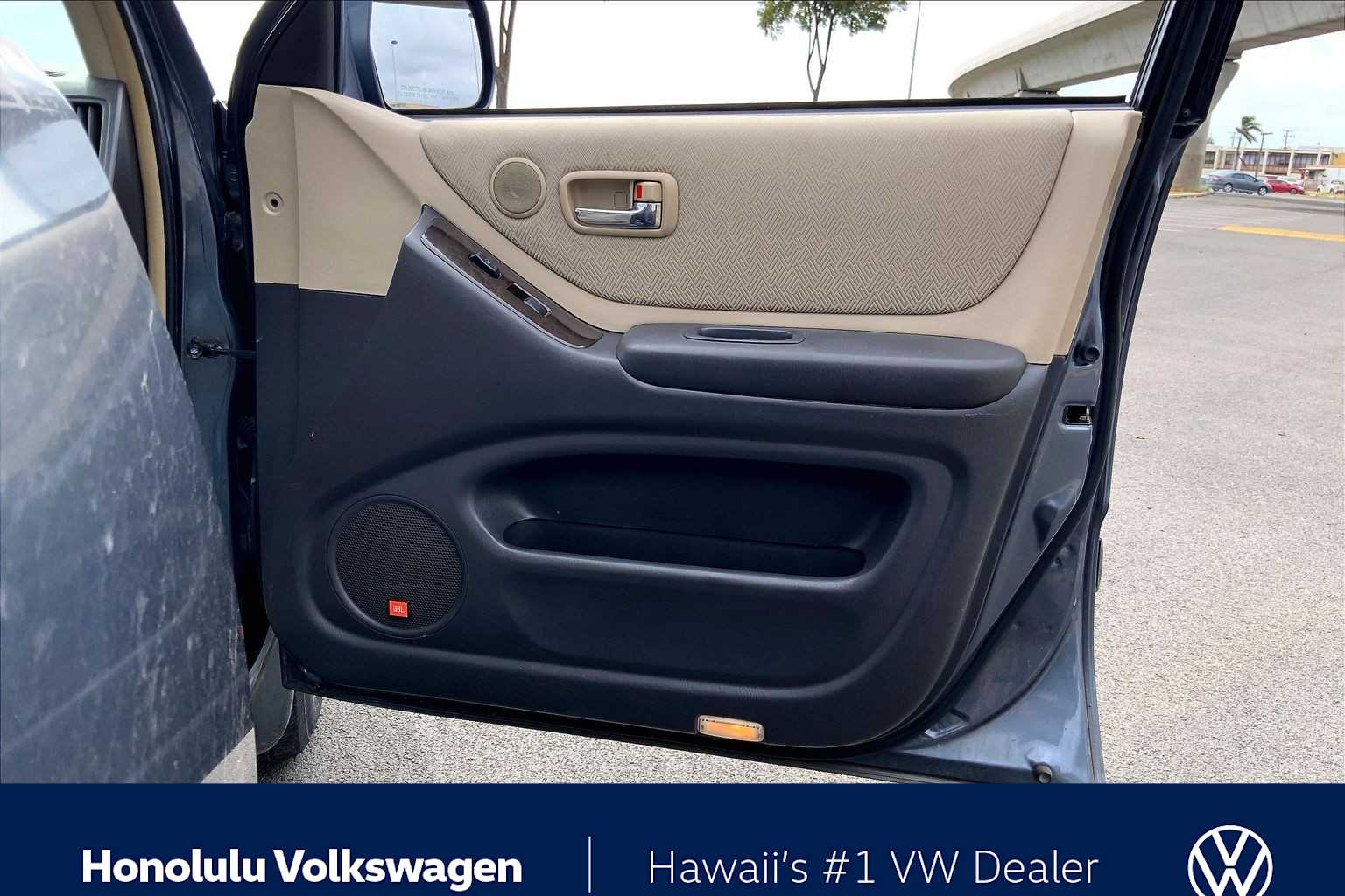 Thumbnail: 2001 Toyota Highlander - 27