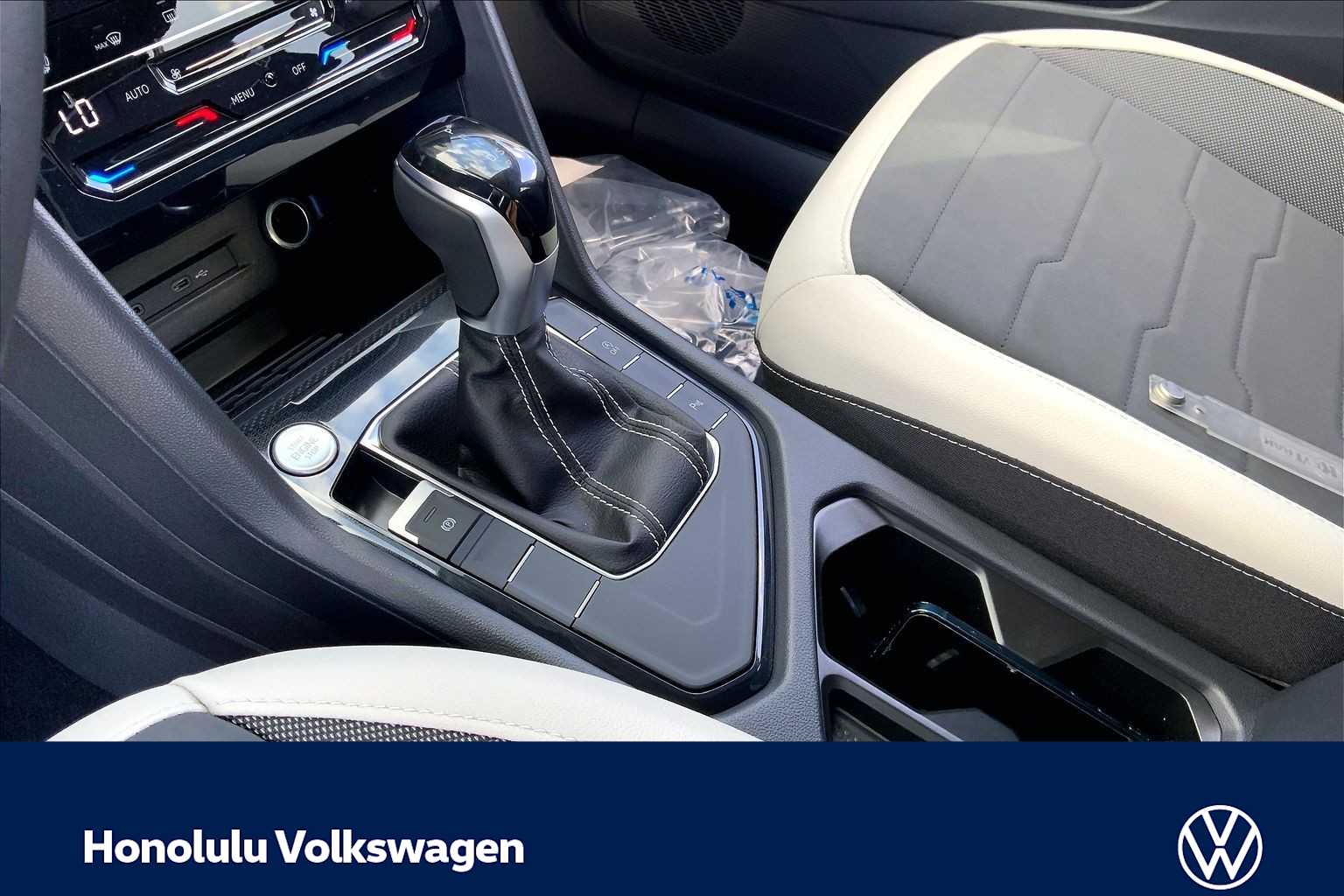 Thumbnail: 2026 Volkswagen Taos - 17