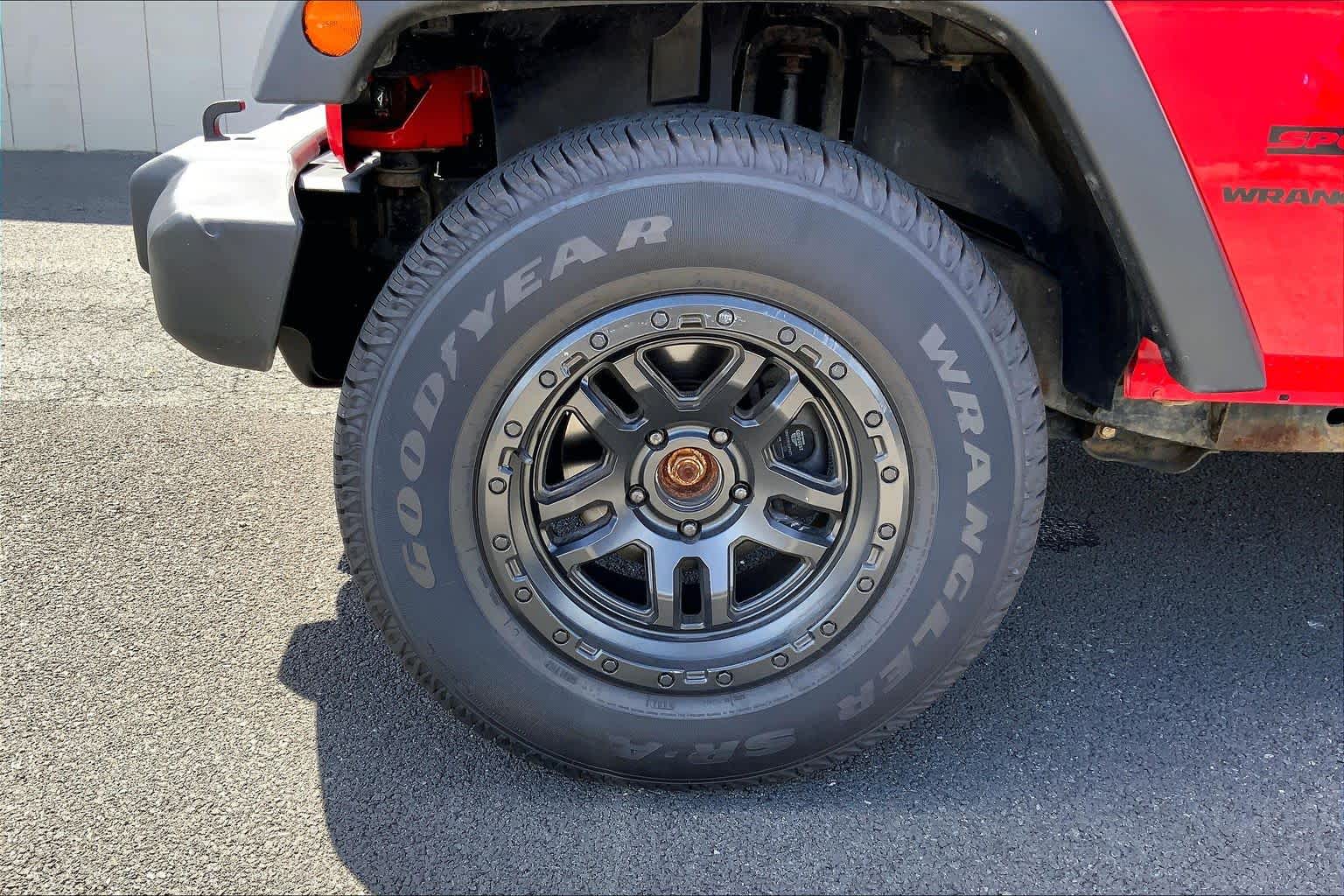 2017 Jeep Wrangler Sport S - Photo 8