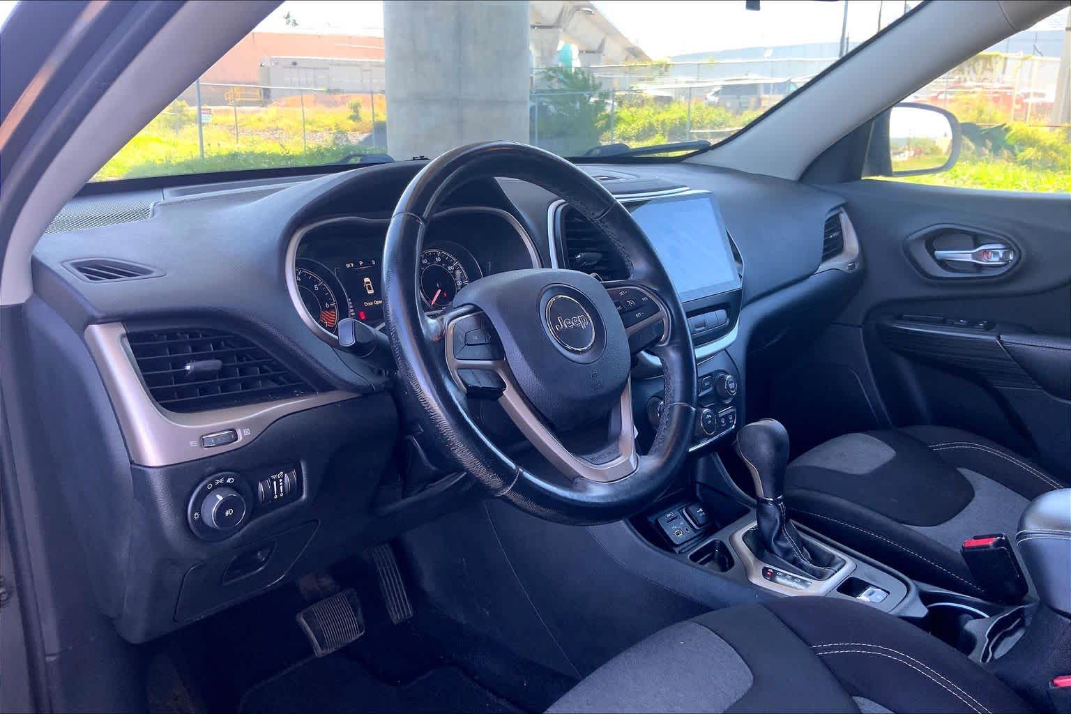 Thumbnail: 2014 Jeep Cherokee - 2