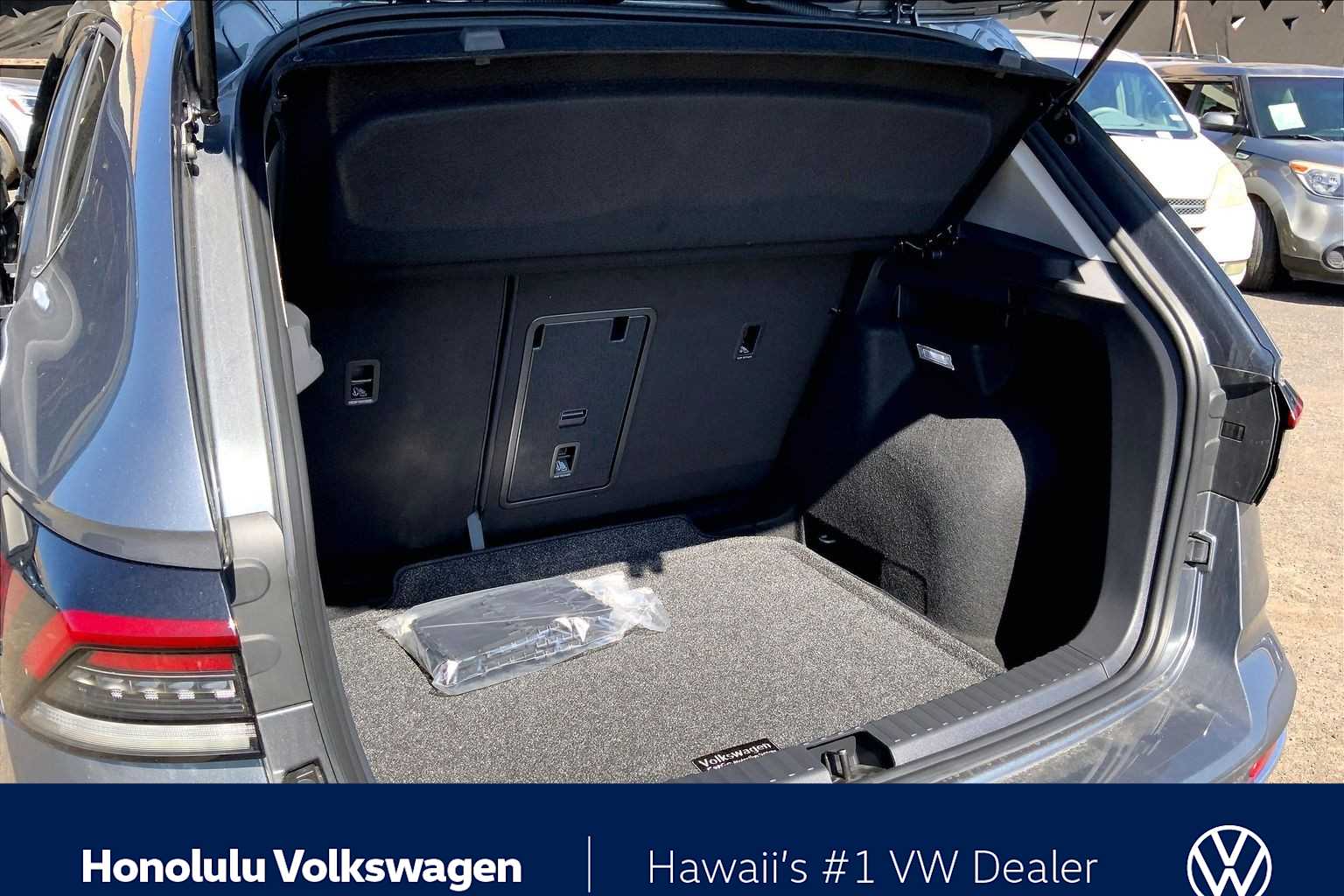 Thumbnail: 2026 Volkswagen Taos - 19