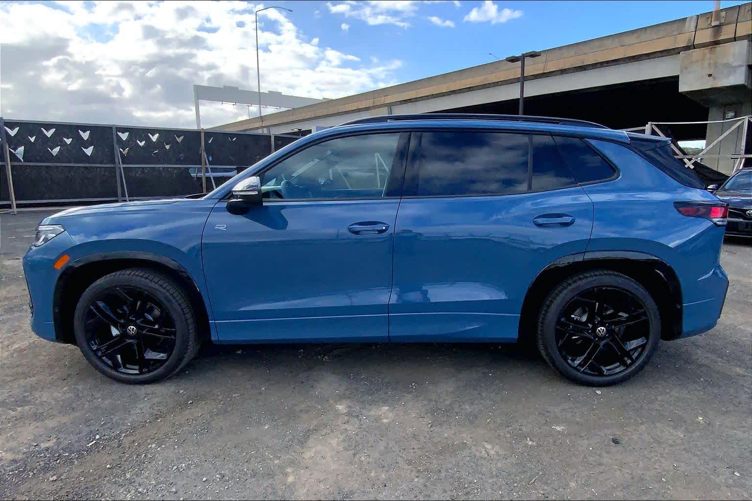 Thumbnail: 2026 Volkswagen Tiguan - 3
