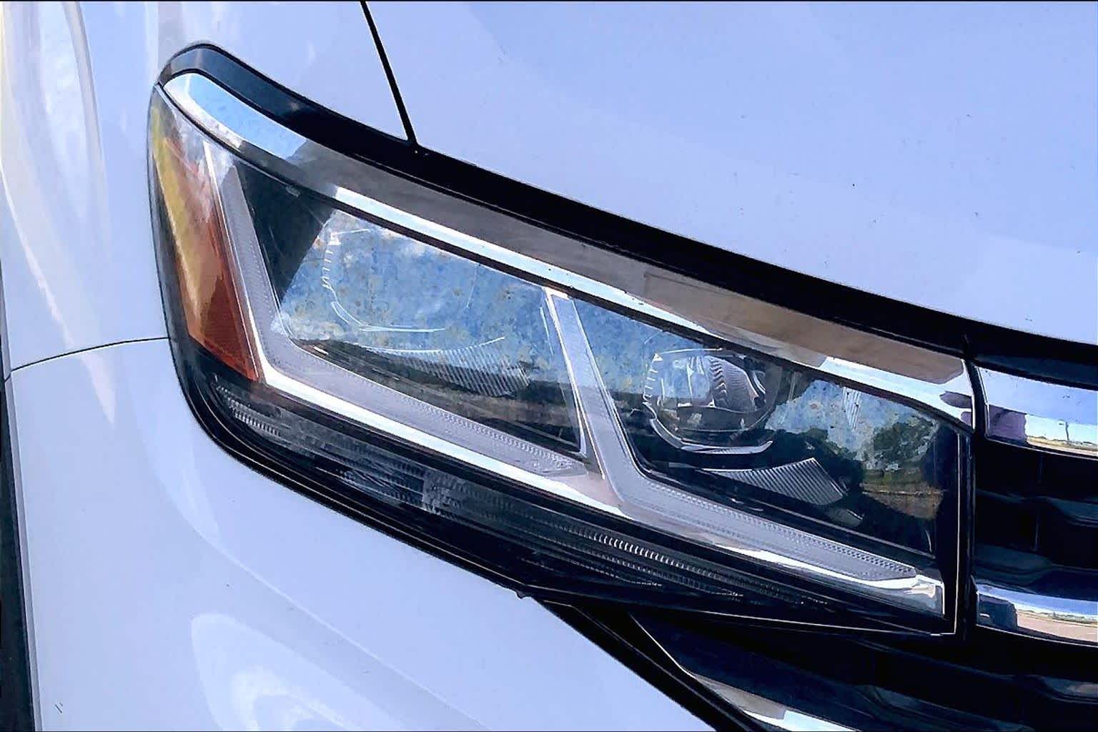 Thumbnail: 2022 Volkswagen Atlas - 30