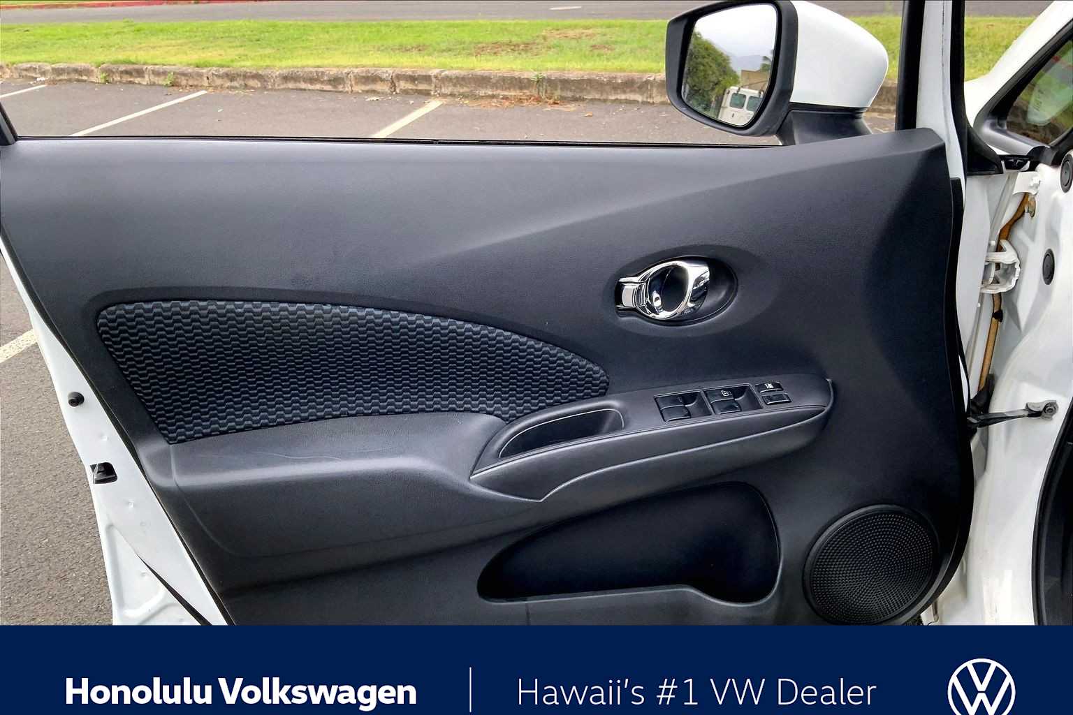 Thumbnail: 2015 Nissan Versa Note - 25