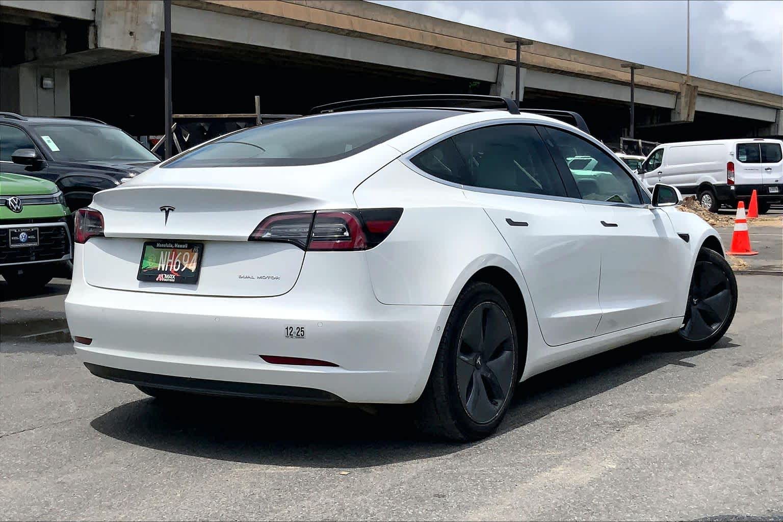 Thumbnail: 2020 Tesla Model 3 - 22