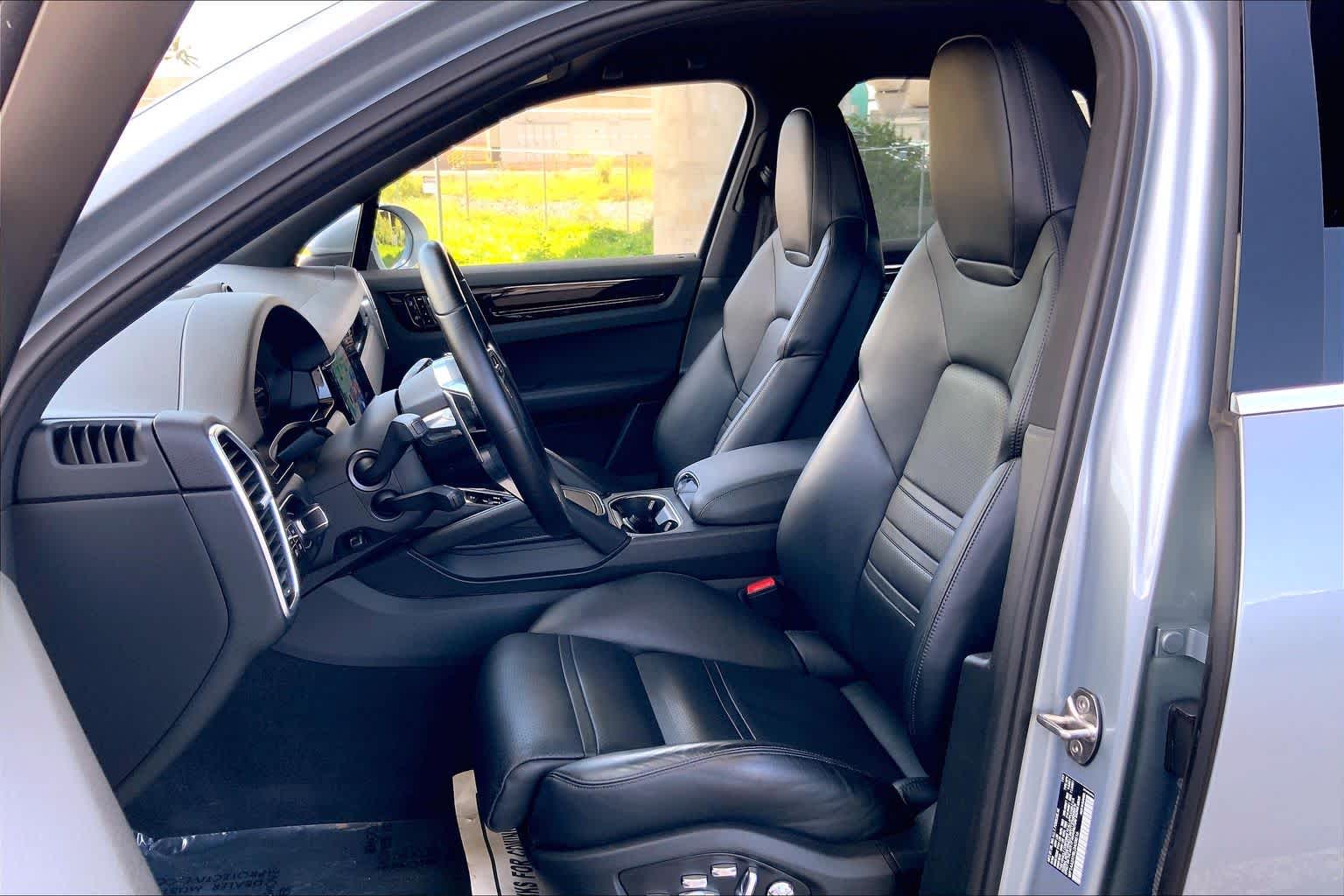 Thumbnail: 2020 Porsche Cayenne - 11