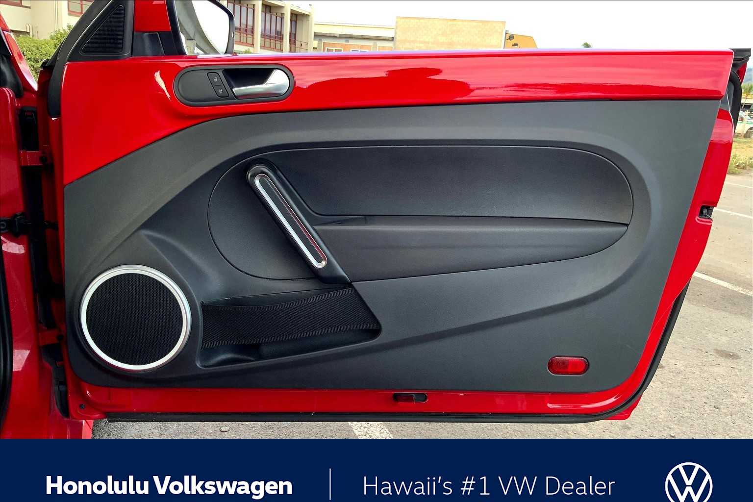 Thumbnail: 2017 Volkswagen Beetle - 26