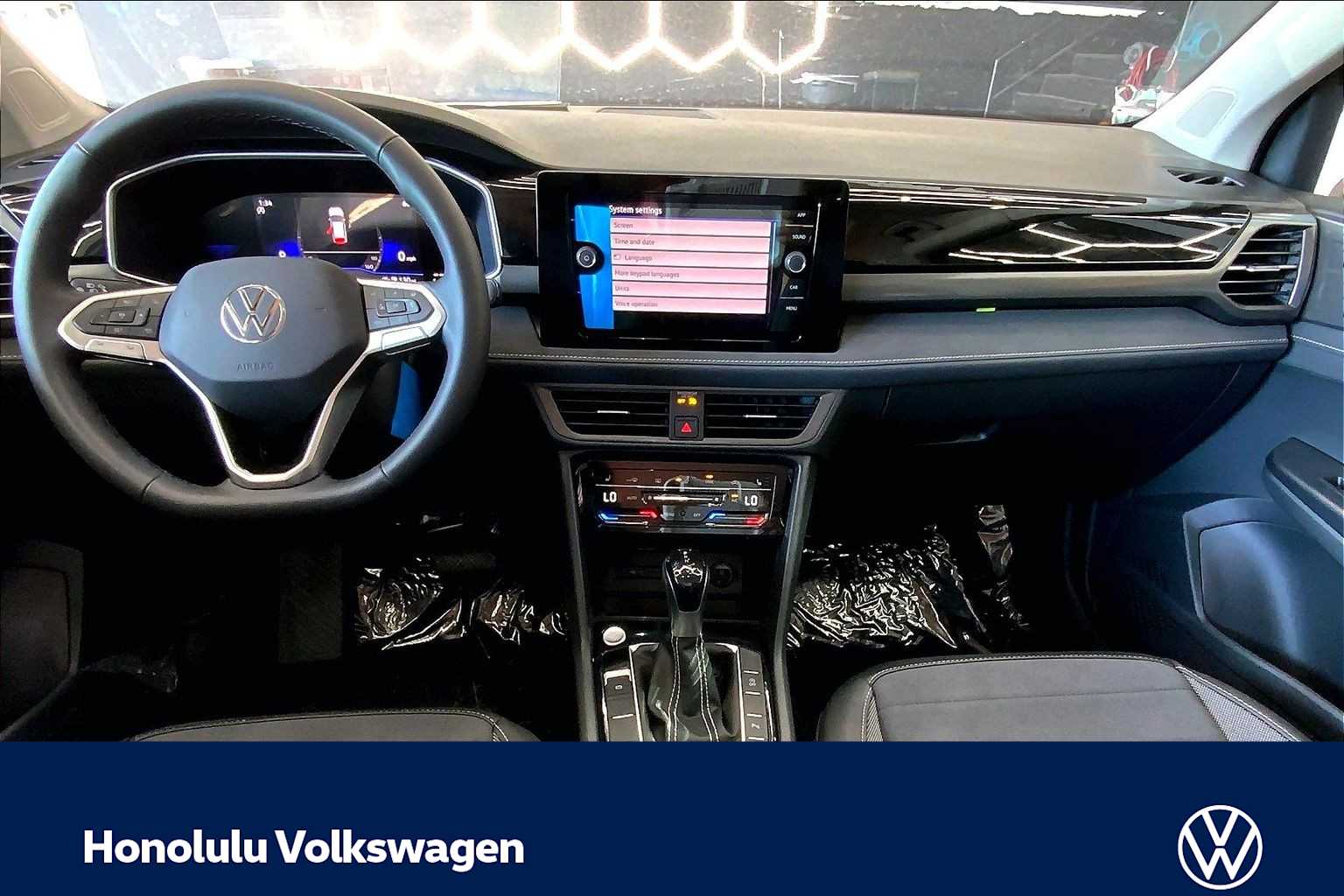 Thumbnail: 2026 Volkswagen Taos - 10