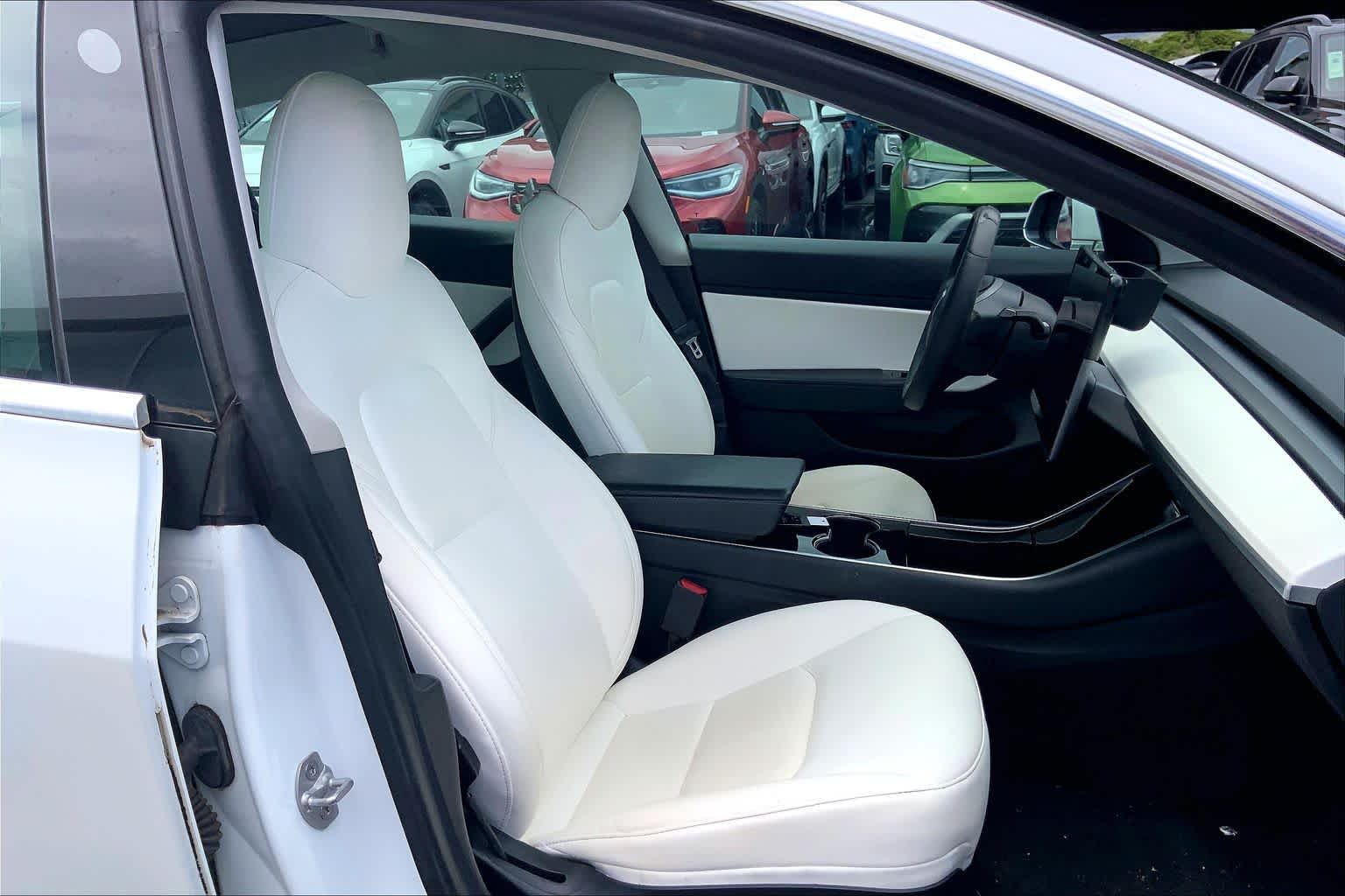 Thumbnail: 2020 Tesla Model 3 - 13