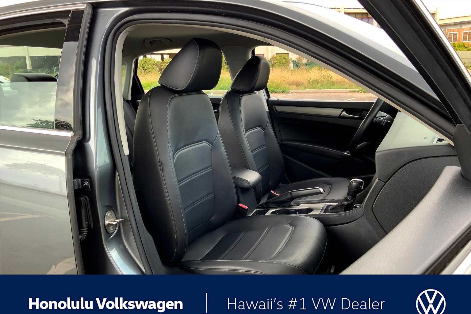 Thumbnail: 2021 Volkswagen Passat - 12