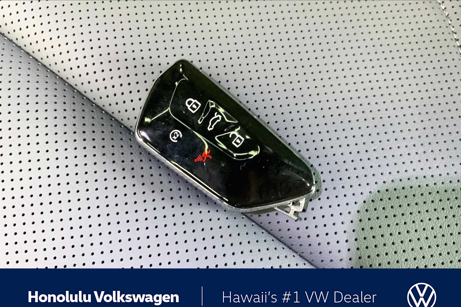 Thumbnail: 2025 Volkswagen Tiguan - 20