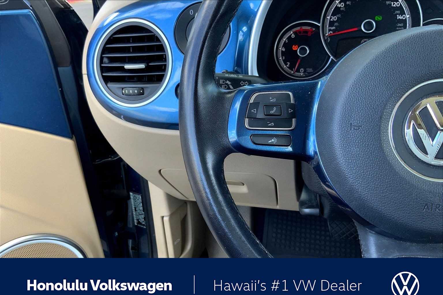 Thumbnail: 2019 Volkswagen Beetle - 22