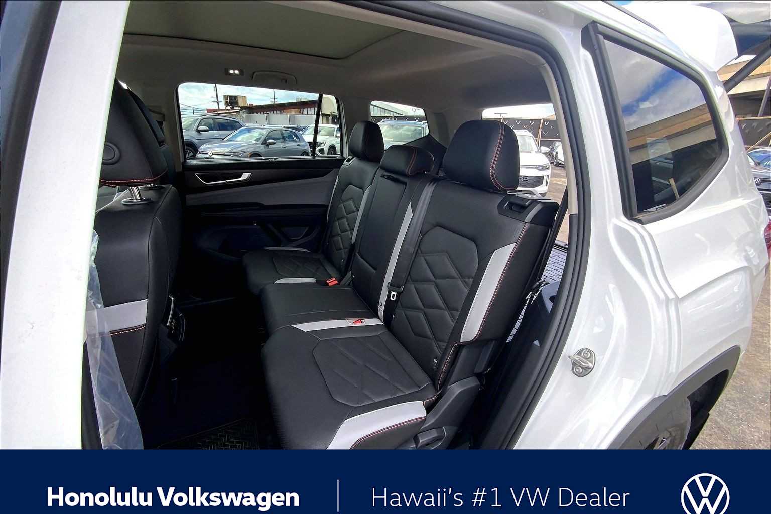 Thumbnail: 2026 Volkswagen Atlas - 13