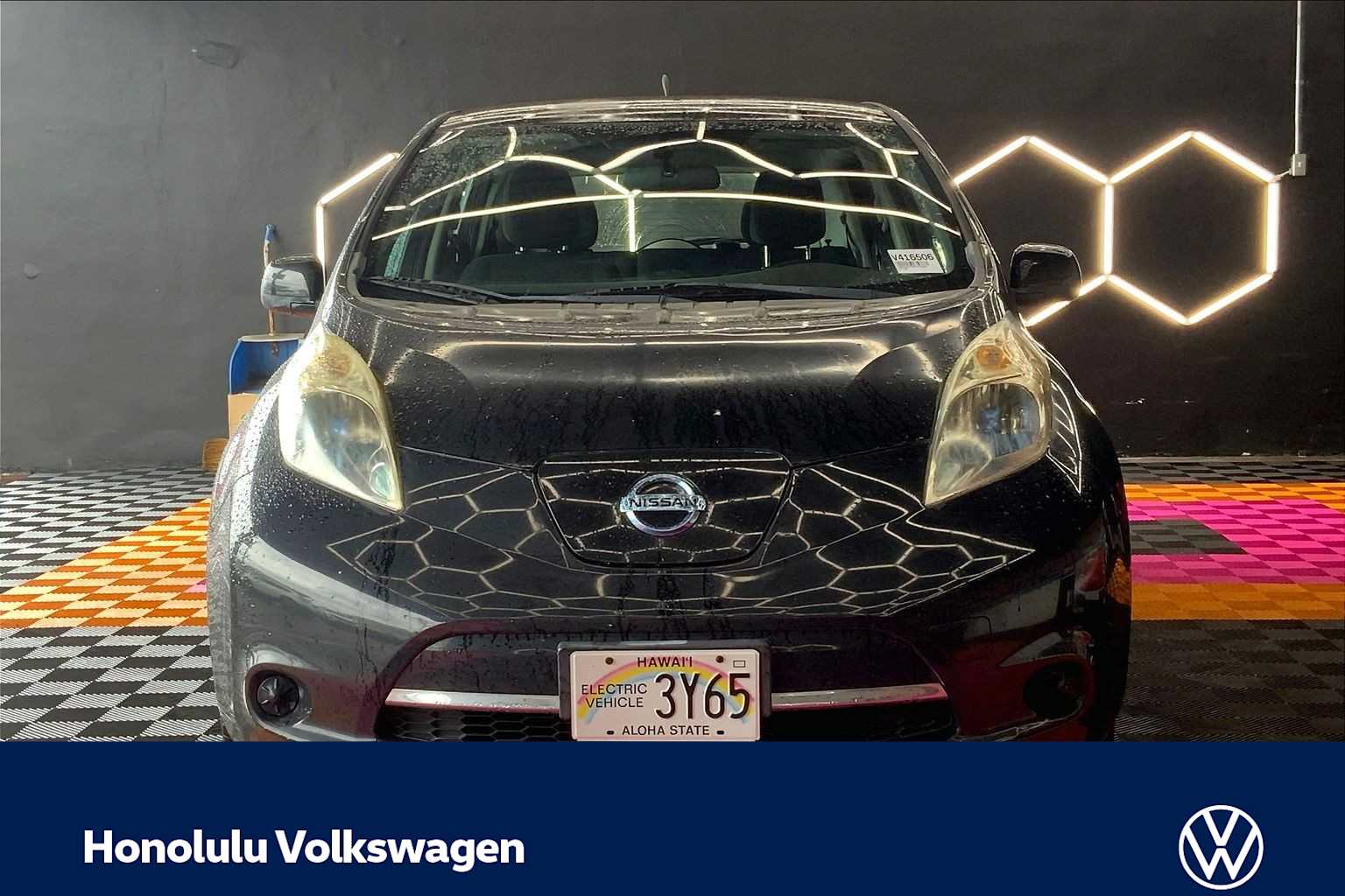 Thumbnail: 2013 Nissan Leaf - 6