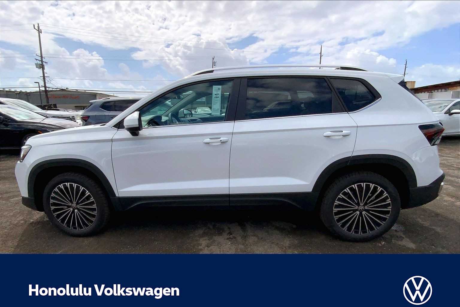 Thumbnail: 2026 Volkswagen Taos - 3