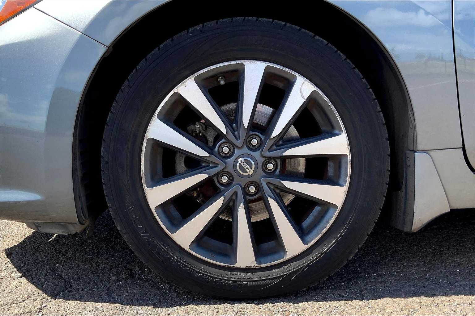 Thumbnail: 2016 Nissan Altima - 8