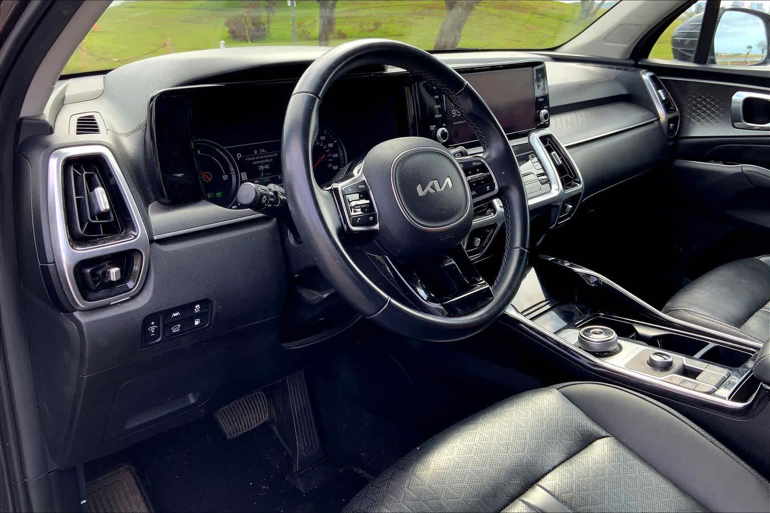 Thumbnail: 2022 Kia Sorento - 2