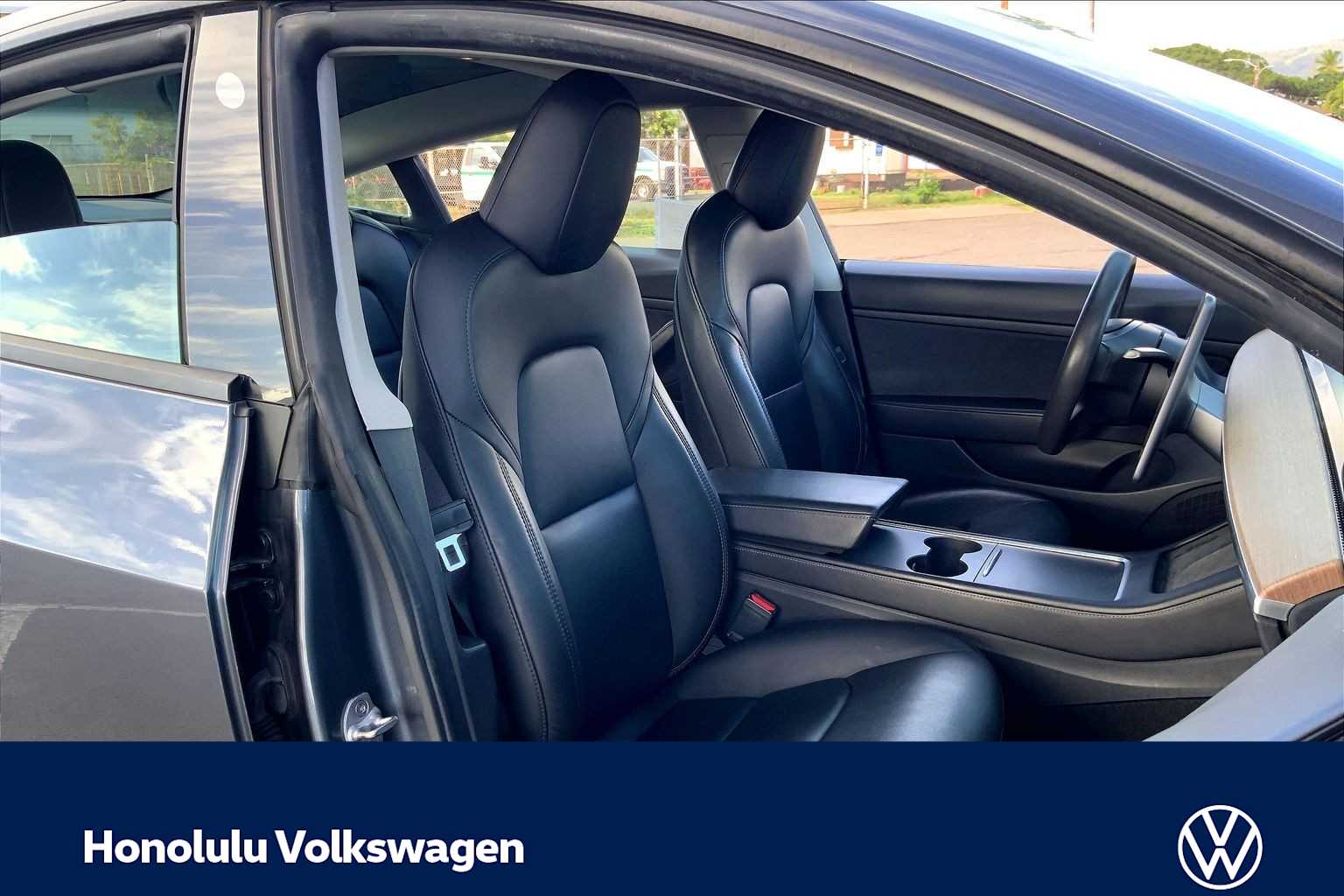 Thumbnail: 2021 Tesla Model 3 - 12