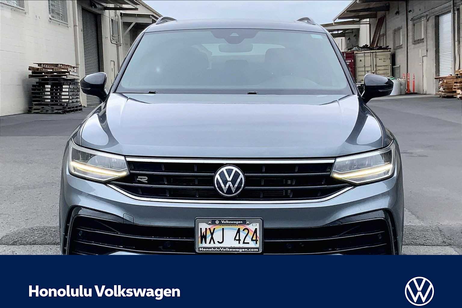 Thumbnail: 2023 Volkswagen Tiguan - 6