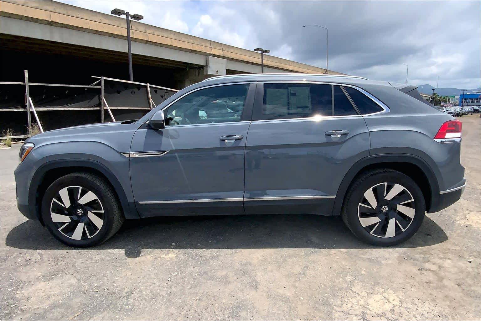 Thumbnail: 2024 Volkswagen Atlas - 3