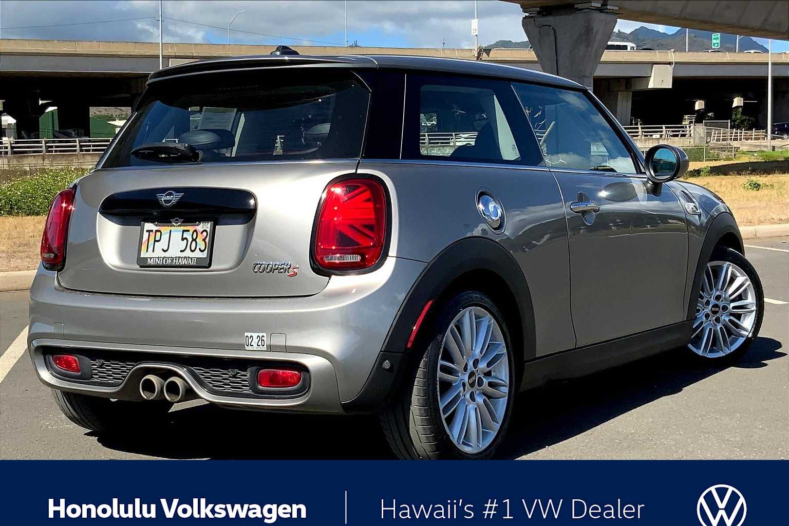 Thumbnail: 2019 MINI Cooper Hardtop - 20