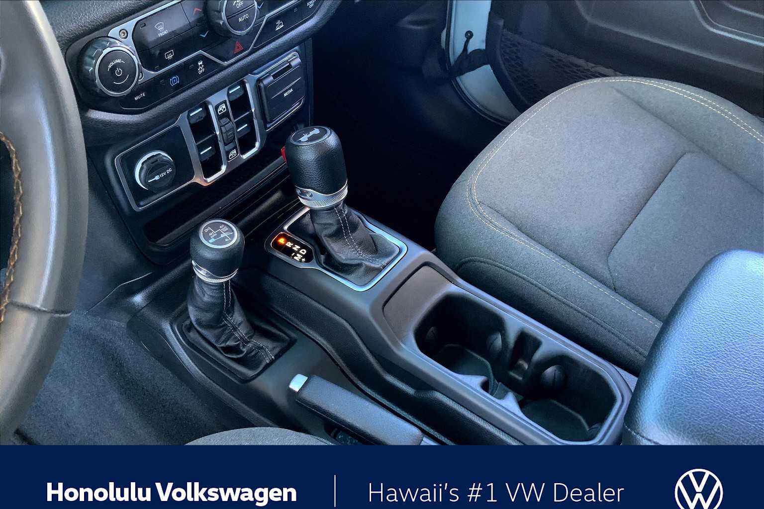 Thumbnail: 2024 Jeep Wrangler - 18