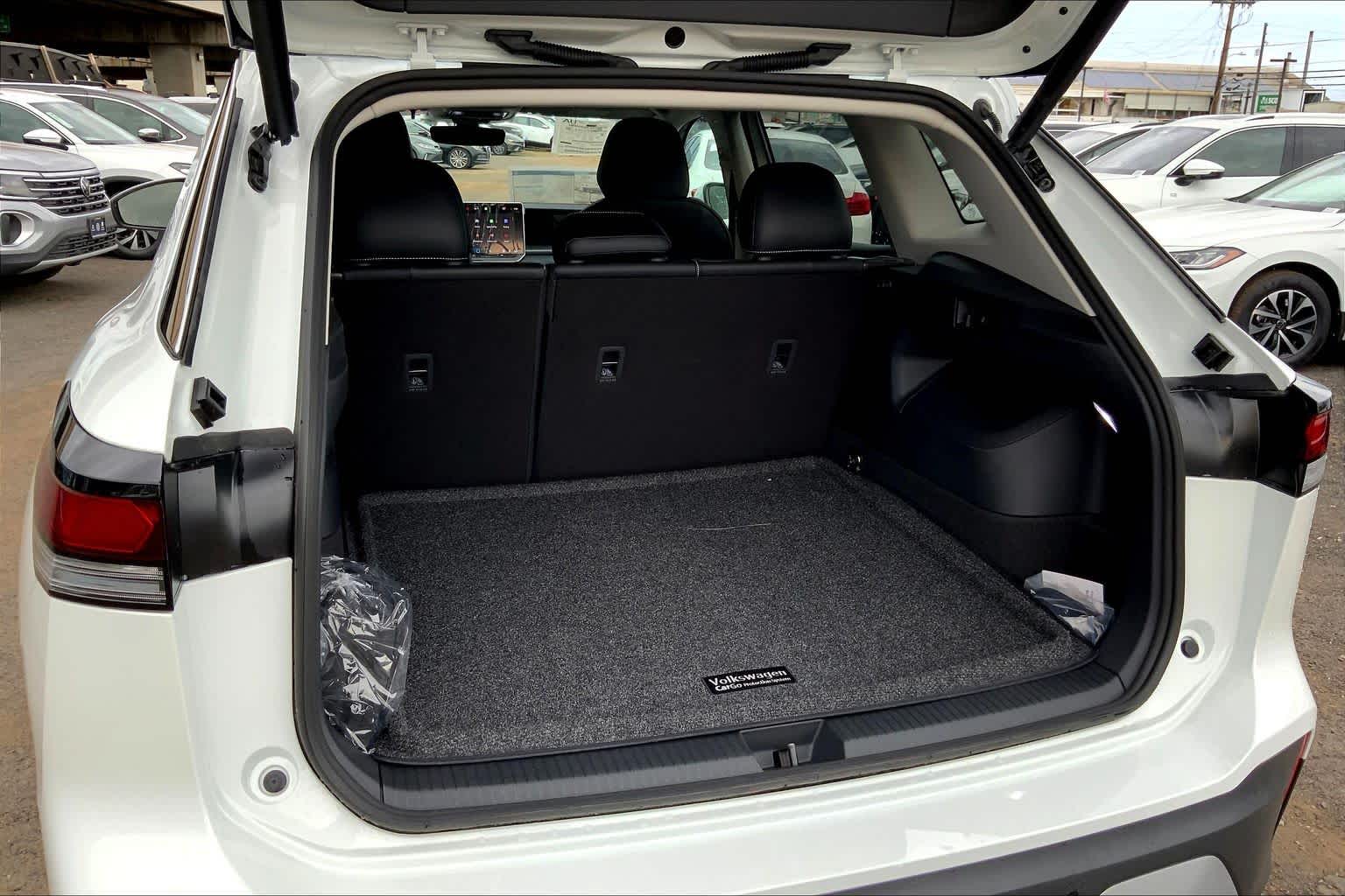 Thumbnail: 2026 Volkswagen Tiguan - 19