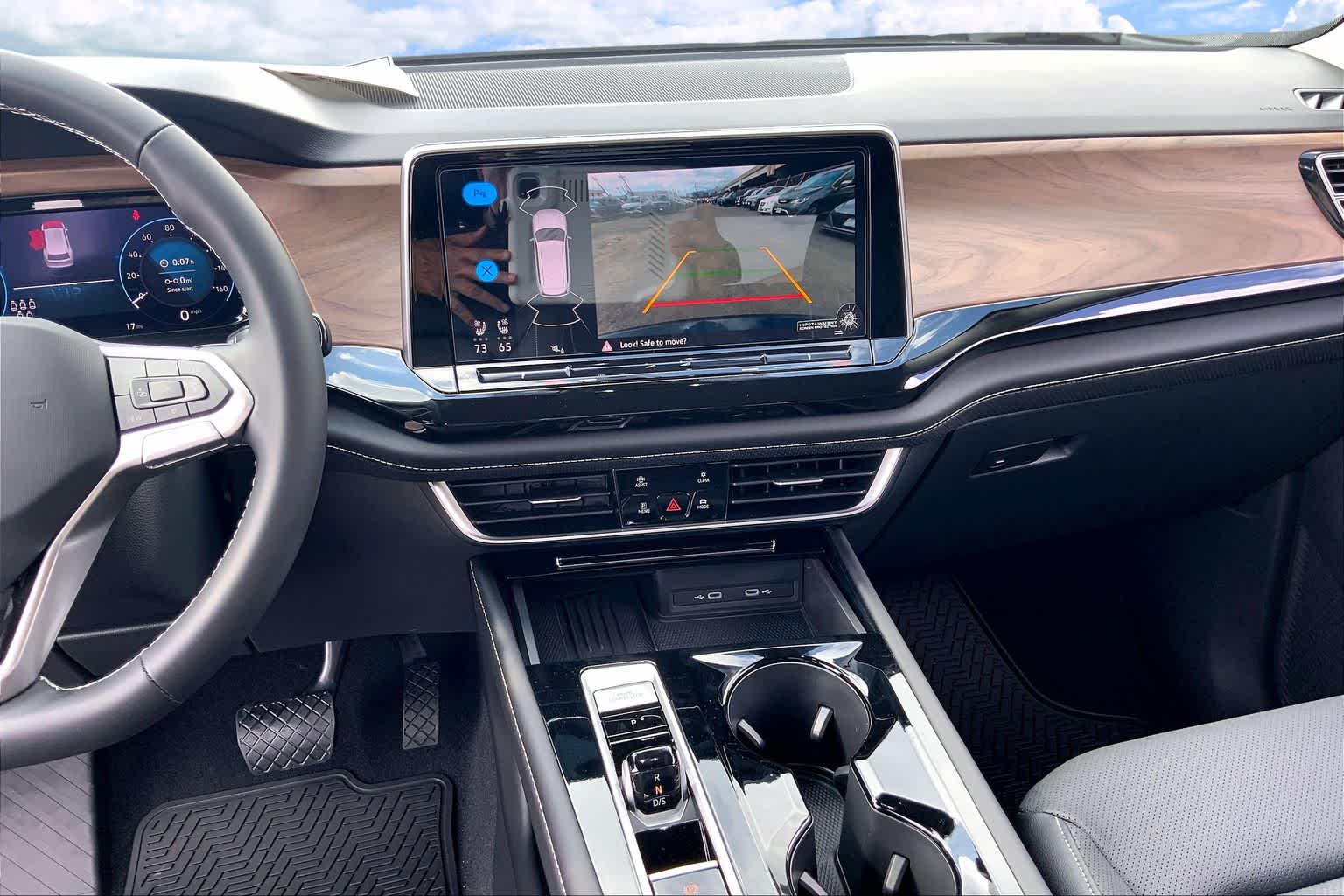 2026 Volkswagen Atlas SE w/Tech - Photo 16