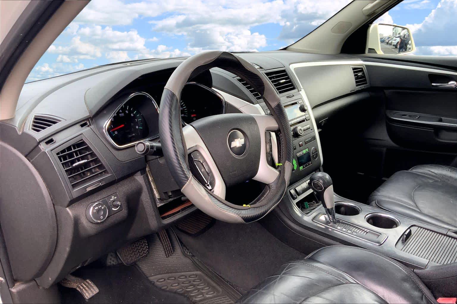 Used 2012 Chevrolet Traverse 2LT with VIN 1GNKVJEDXCJ120289 for sale in Honolulu, HI