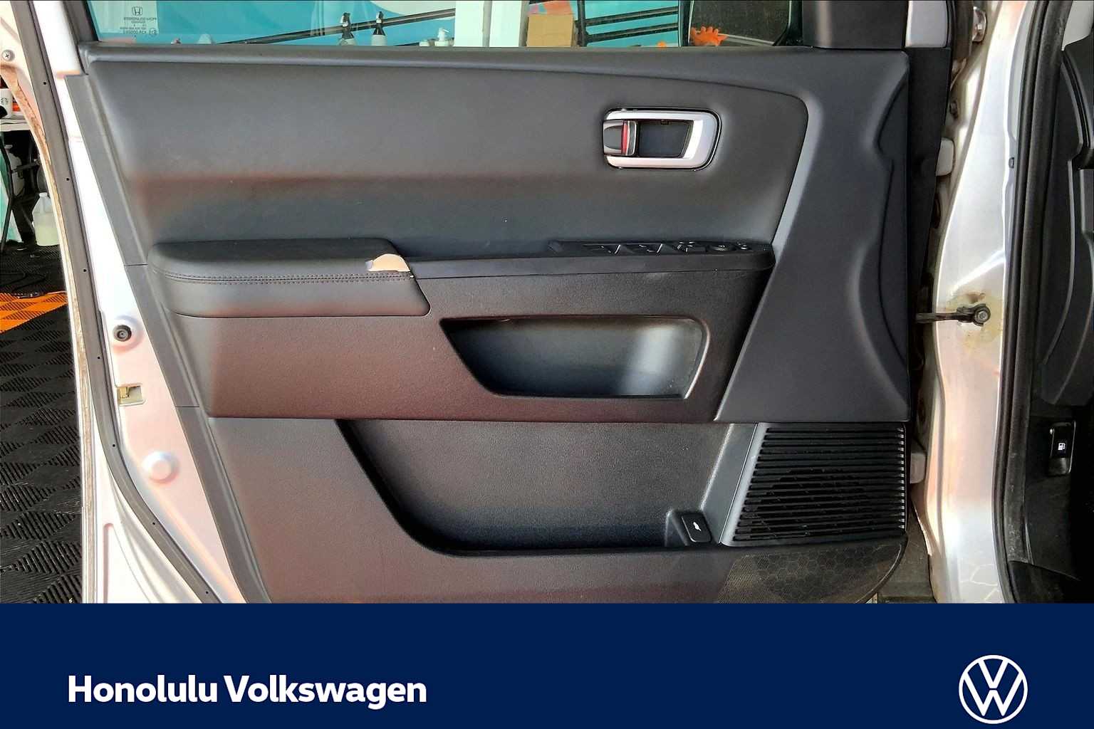 Thumbnail: 2015 Honda Pilot - 27