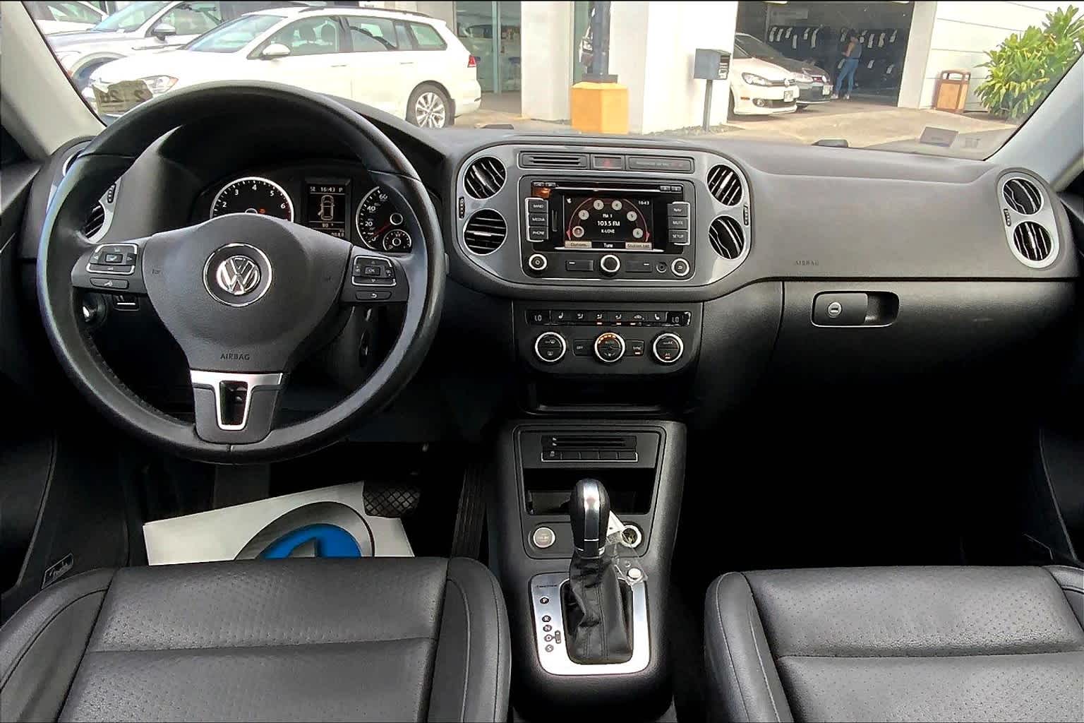 2015 Volkswagen Tiguan SEL 9