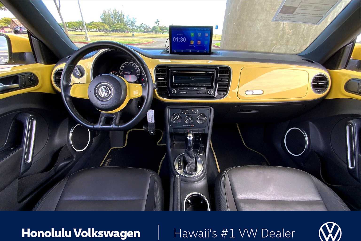 Thumbnail: 2013 Volkswagen Beetle - 9
