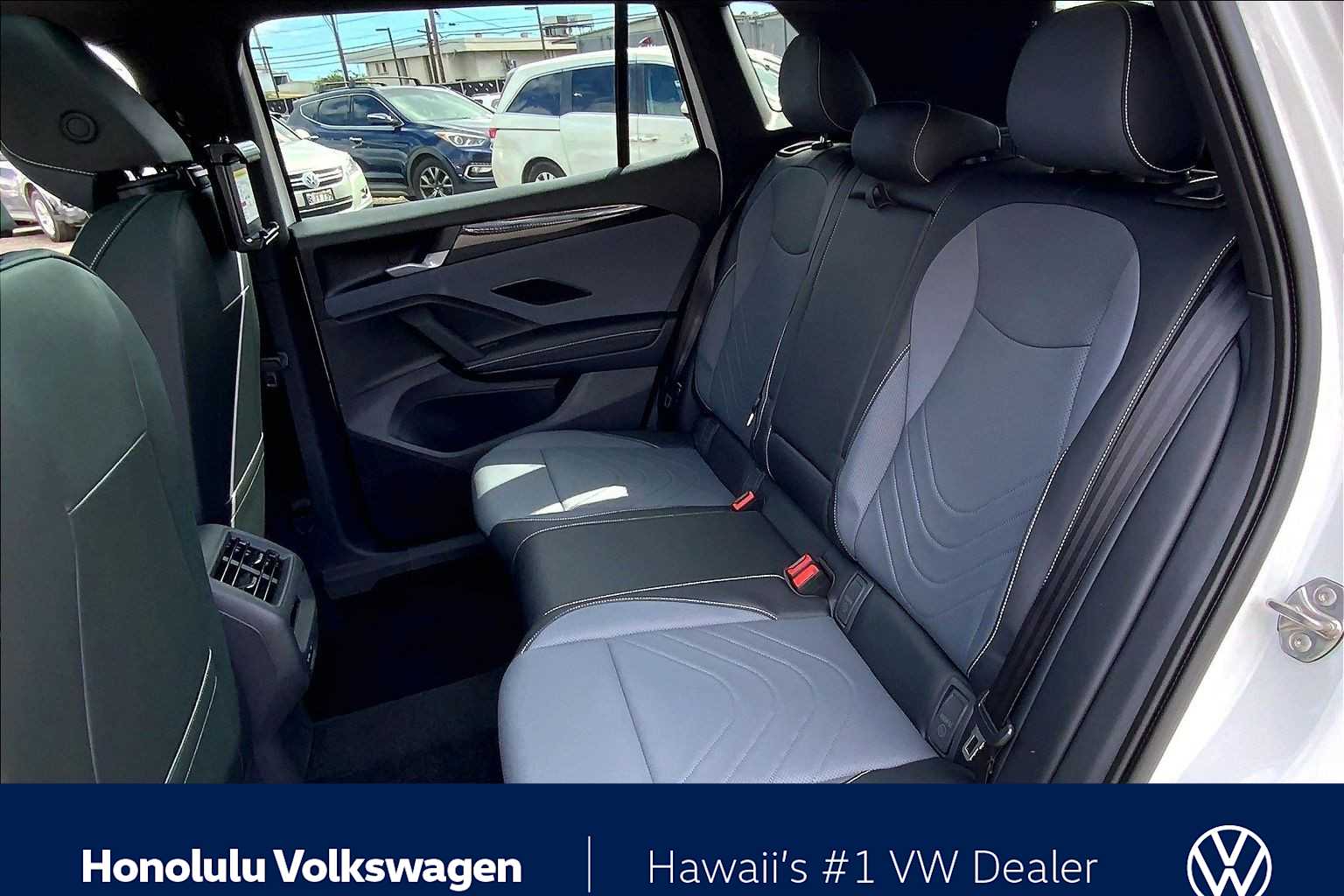 Thumbnail: 2025 Volkswagen Tiguan - 13