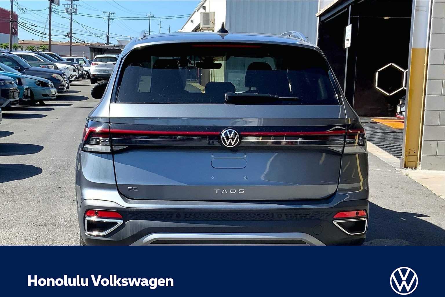 Thumbnail: 2026 Volkswagen Taos - 5