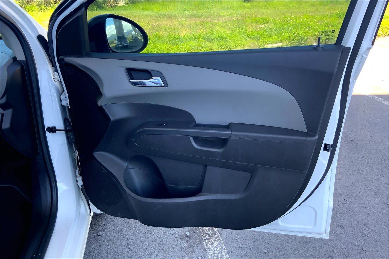 Thumbnail: 2013 Chevrolet Sonic - 28
