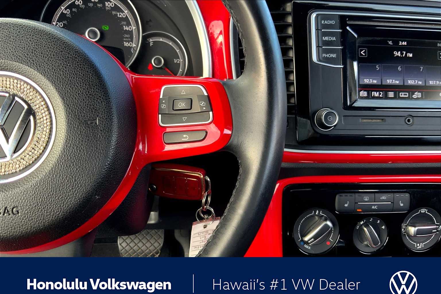Thumbnail: 2017 Volkswagen Beetle - 23