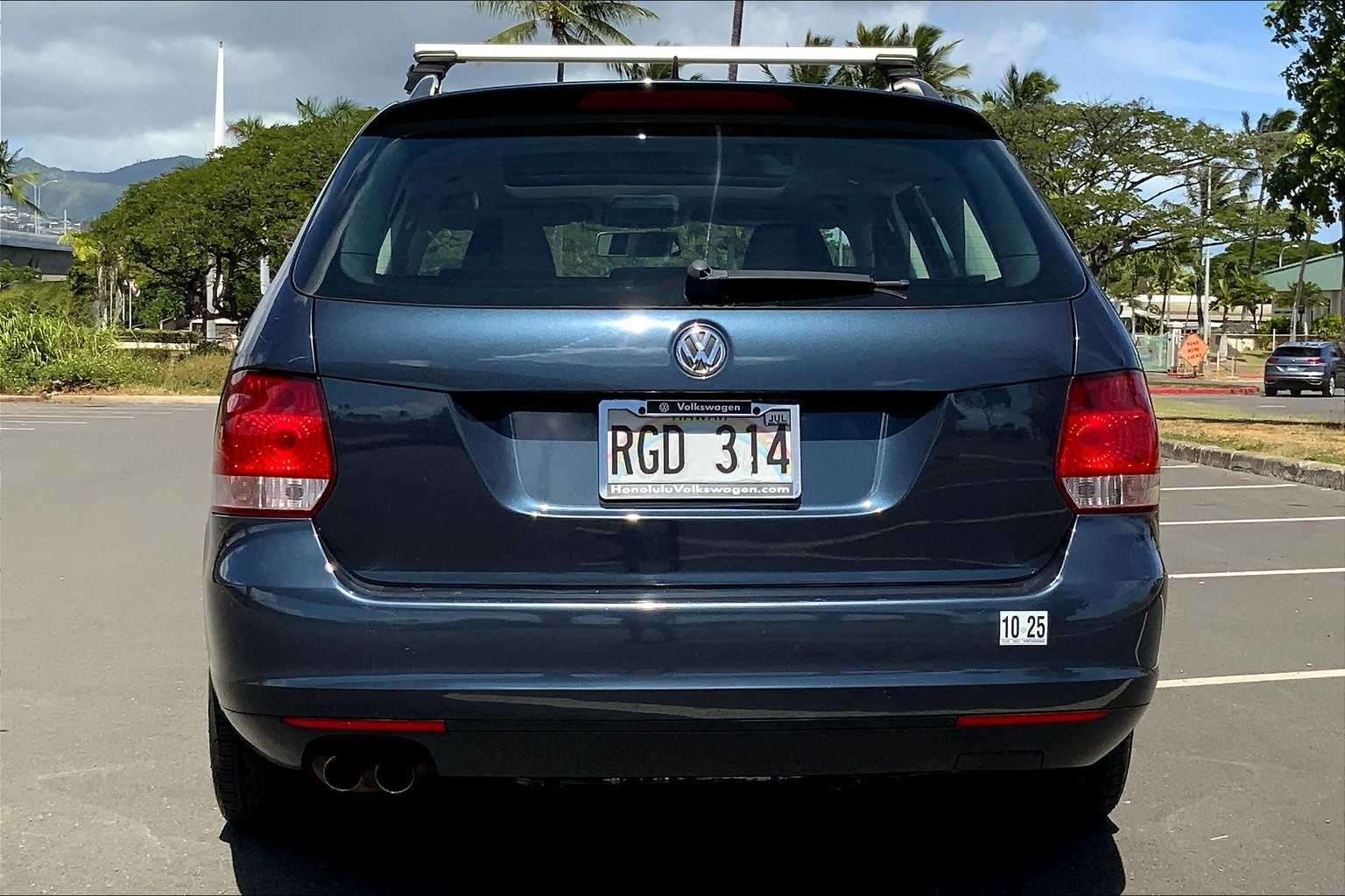 Thumbnail: 2010 Volkswagen Jetta - 5