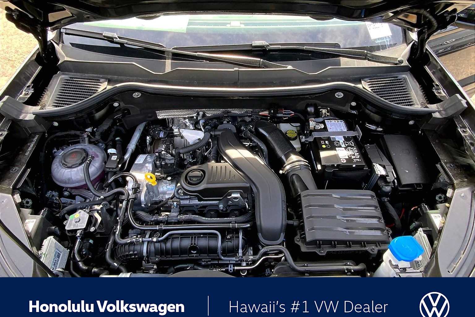 Thumbnail: 2025 Volkswagen Taos - 9