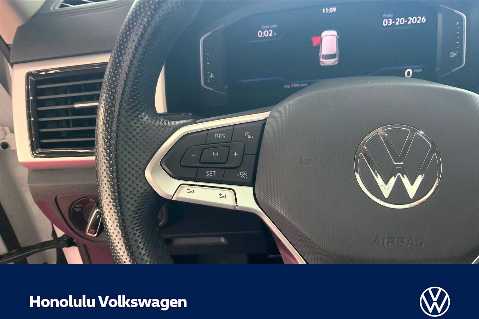 Thumbnail: 2022 Volkswagen Atlas - 24