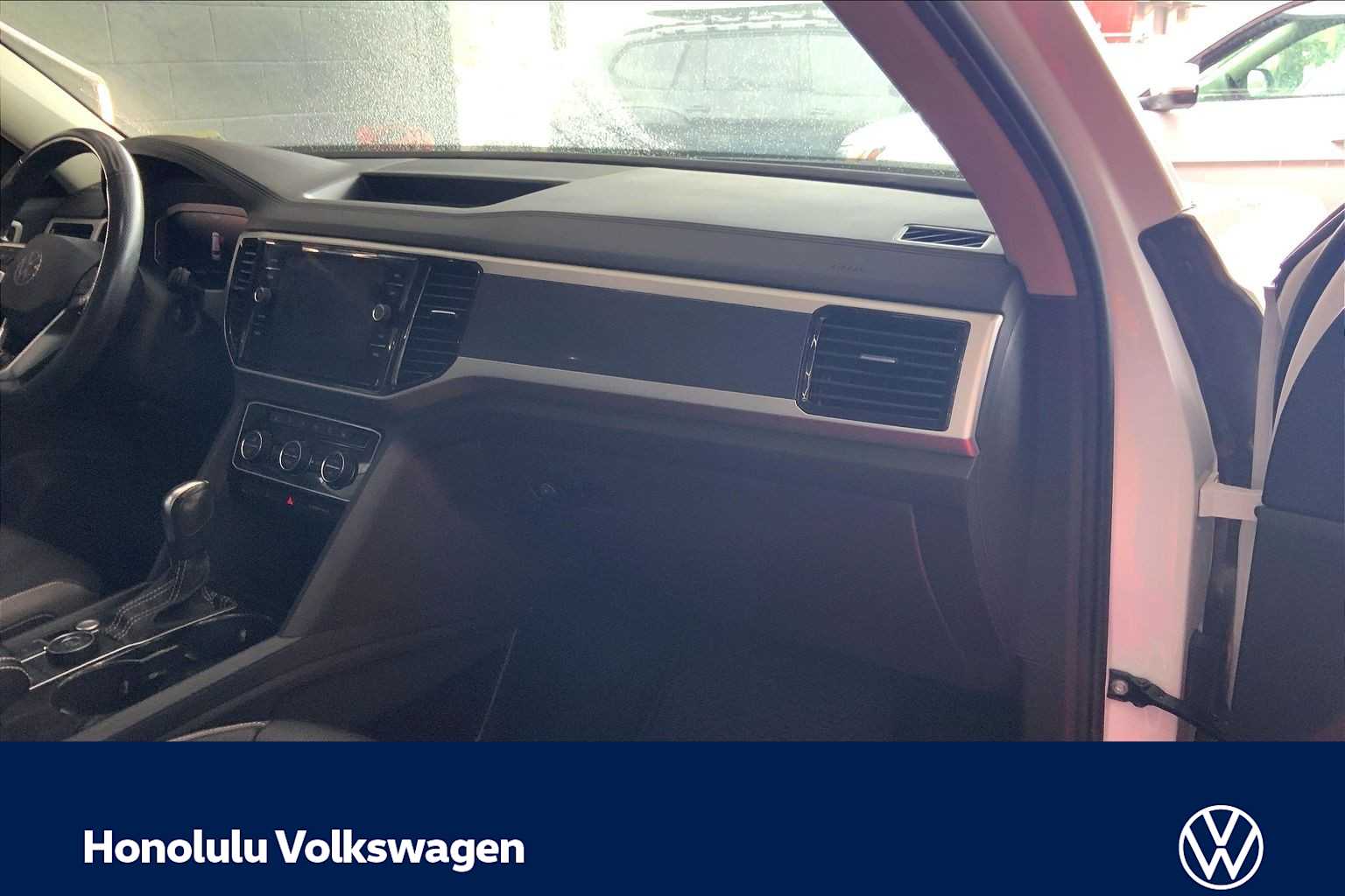 Thumbnail: 2022 Volkswagen Atlas - 23